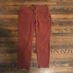 ATHLETA Active Pants Burnt Orange Size 10
